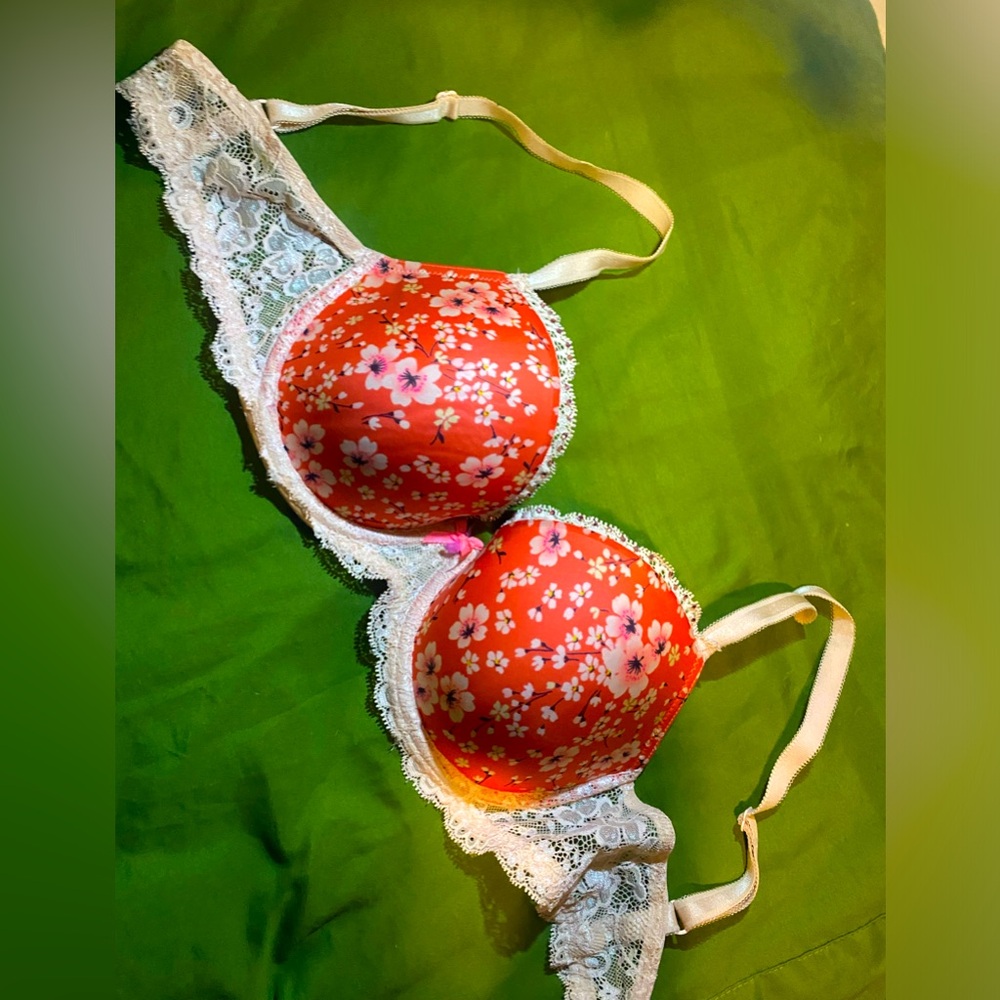 Victoria Secret Bra